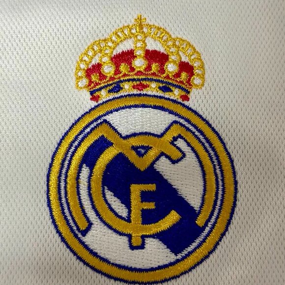 Real Madrid Jersey - Picture 2 of 5